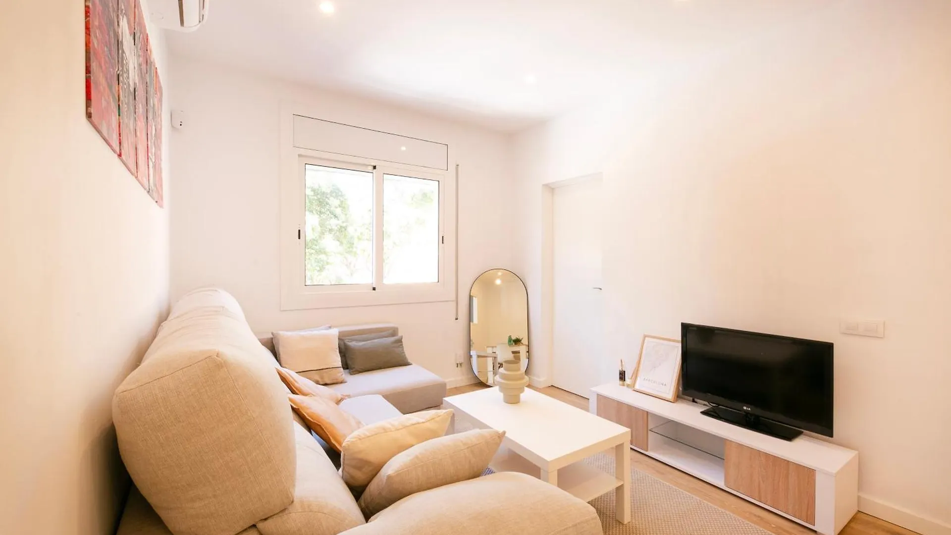 Lovely Apartment With 3 Bedroom Cornellá de Llobregat