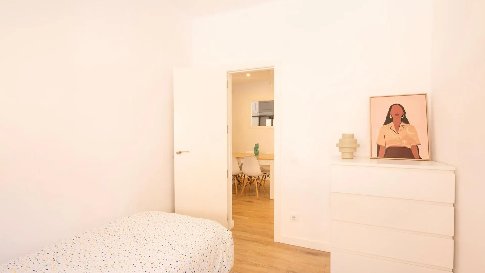 Lovely Apartment With 3 Bedroom Cornellá de Llobregat