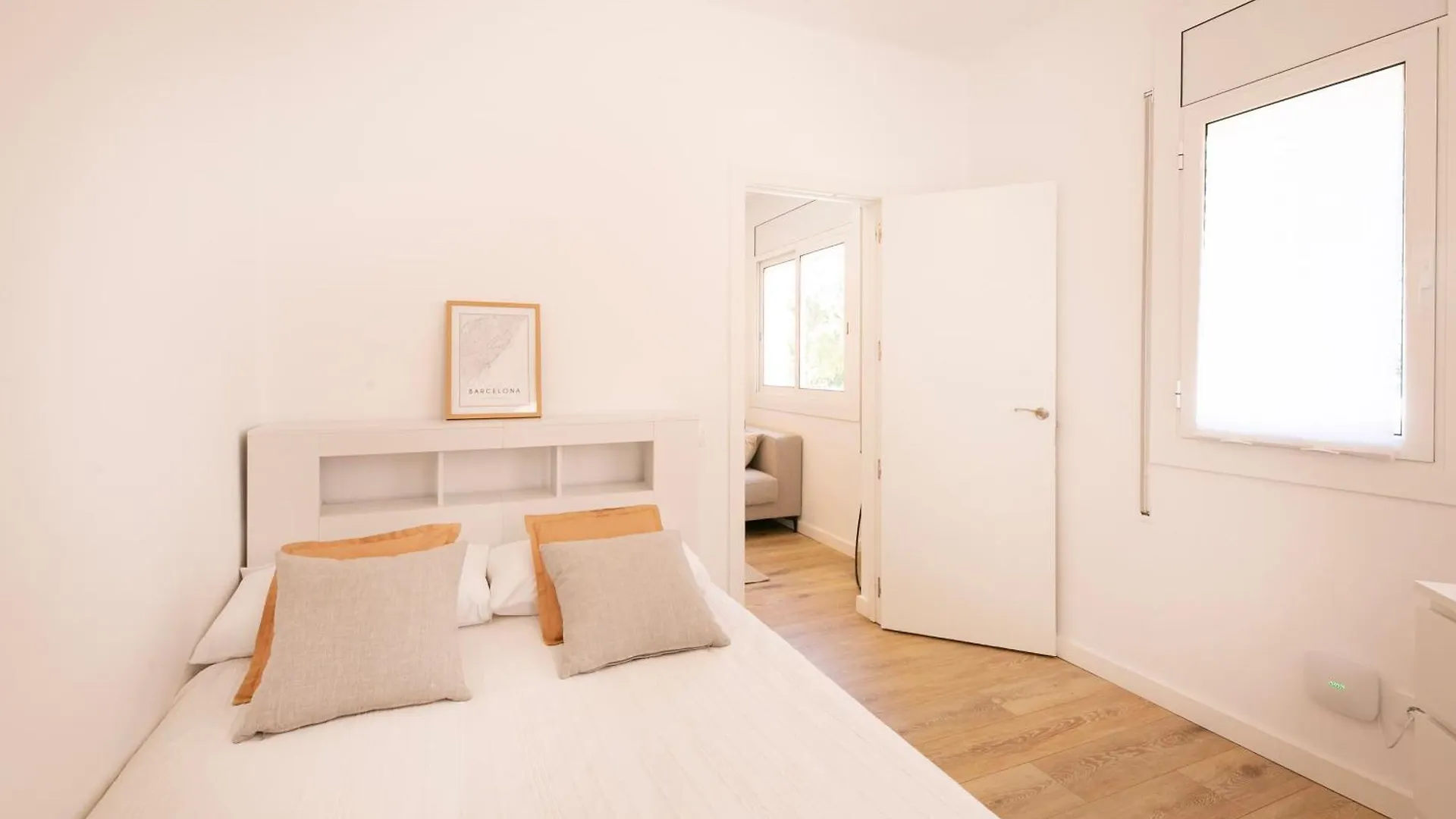 Lovely Apartment With 3 Bedroom Cornellá de Llobregat 0*,