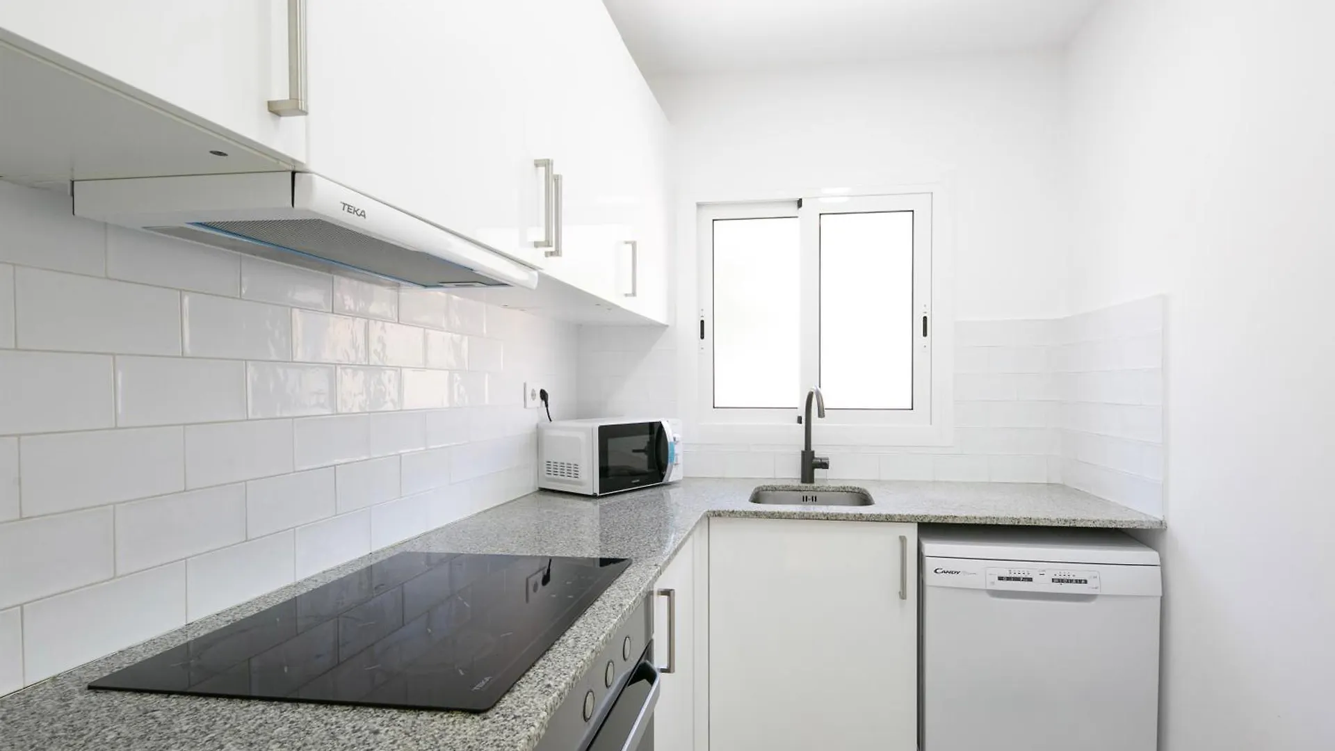 Lovely Apartment With 3 Bedroom Cornellá de Llobregat